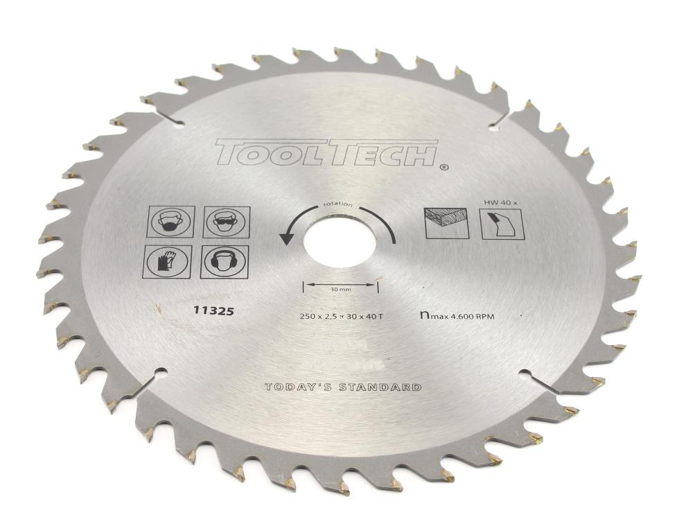 Sawblade 250 x 2.8 x 30 mm x 40T for wood and PVC